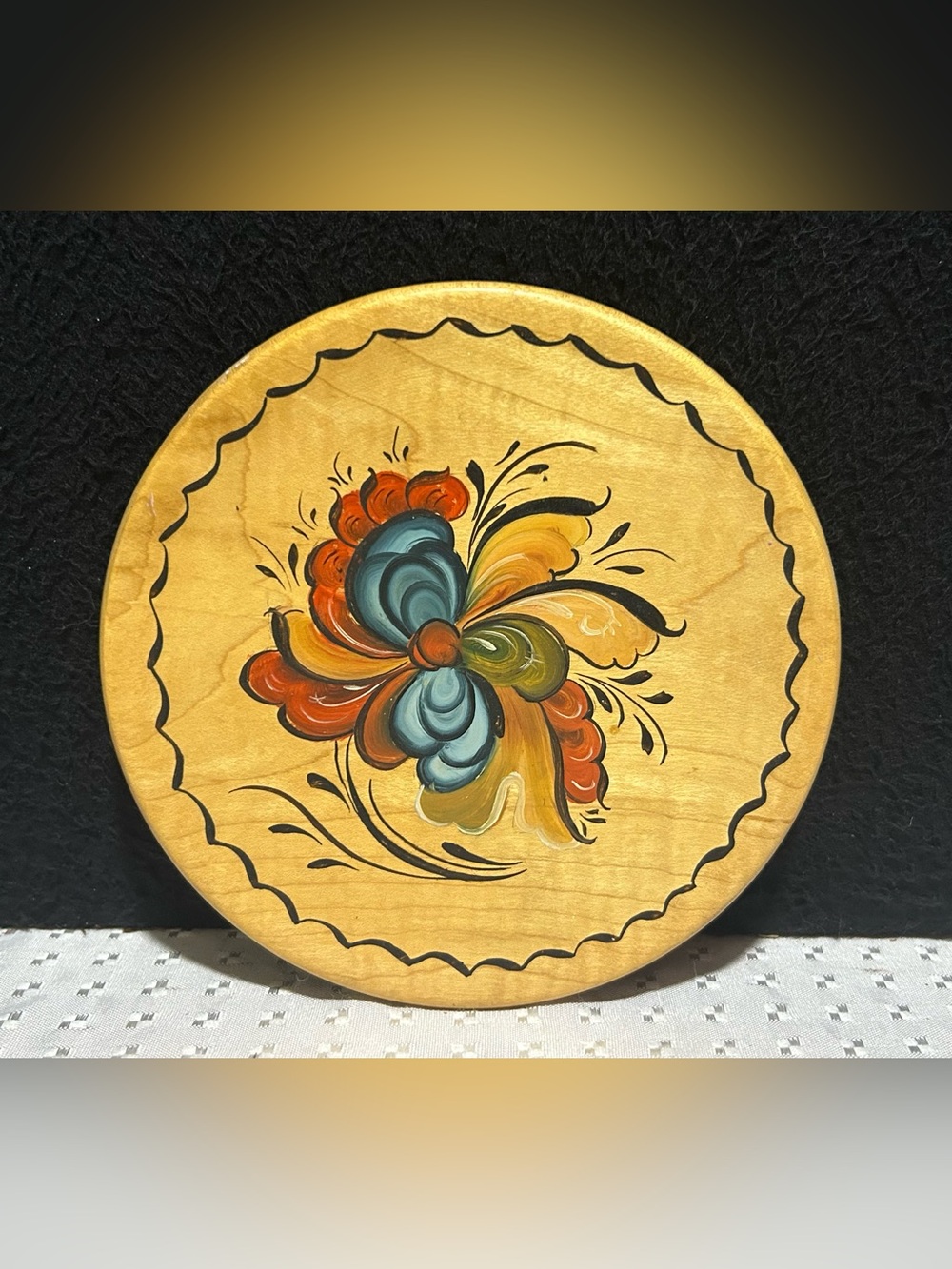 Vintage Norwegian Folk Art Hand Painted Rosemaling Decorative 6" Plate